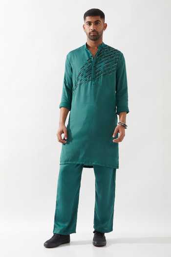 Son Of A Noble Snob Embroidered Emerald Kurta Set 