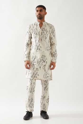 Son Of A Noble Snob Printed Slim Fit Kurta 