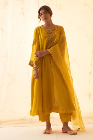 JANKI INDIA Yellow Multicolour Embroidered Kurta Set 