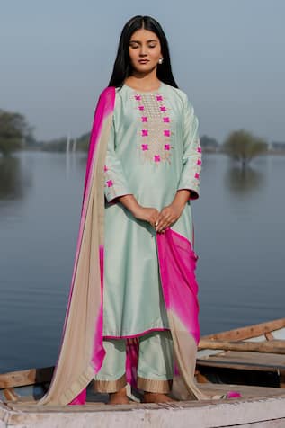 The Home Affair Pistachio Kurta Set with Pink Dupatta 