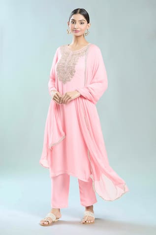 Samyukta Singhania Floral Pittan Embroidered Kurta & Pant Set 