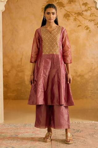 Nero India Purple Crush Tissue Kurta Set 