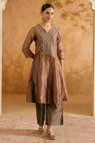 Nero India Bronze Crush Tissue Kurta & Pant Set 