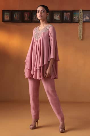 Ekru Muskaan Top With Cigarette Pant 