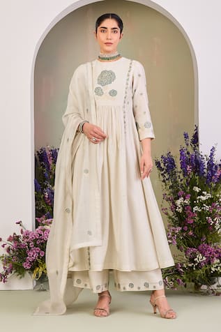 Sue Mue Floral Embroidered Anarkali Set 
