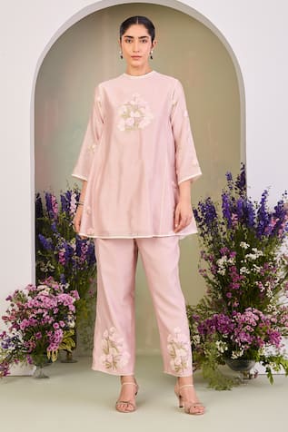 Sue Mue Pastel Pink Floral Embroidered Kurta Set 