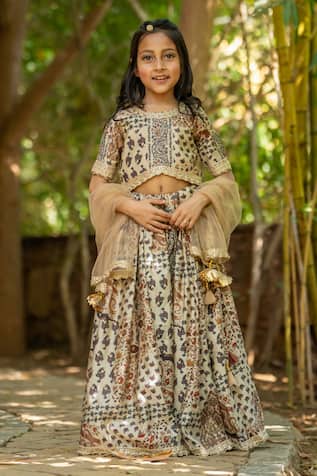 YUVRAANI JAIPUR Floral Printed Lehenga Set 