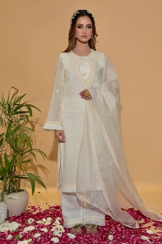 Rachit Khanna White Straight Kurta Set 