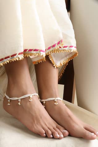 SWABHIMANN Gold Kundan and Pearls Anklets 