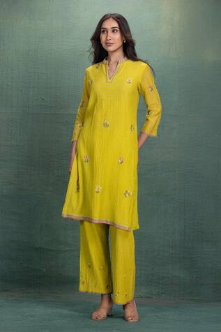 Kahani Lush Neon Green Chanderi Kurta Set 