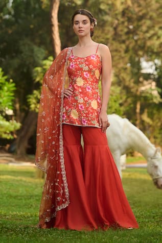 LASHKARAA Floral Print Kurta Set With Gharara 