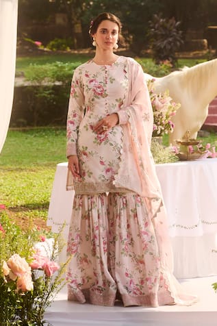 LASHKARAA Ivory Floral Printed Kurta Set 