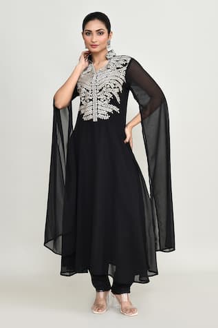 Abbaran Black Embroidered Kurta Set 