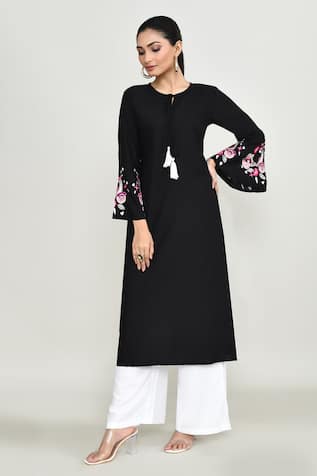 Abbaran Black Embroidered Kurta Set  