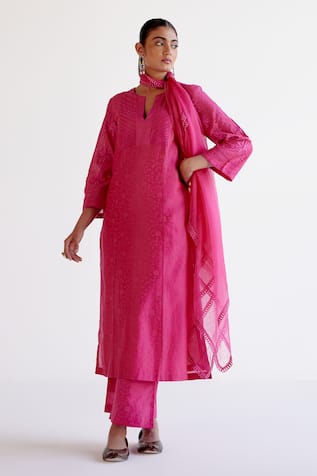 Devnaagri Fuchsia Pink Silk Chanderi Kurta Set 