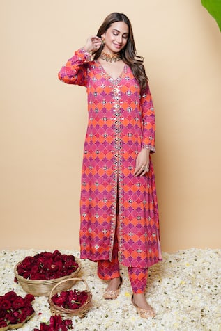 Sajeda A Lehry Hand Embroidered Digital Print Kurta Set 