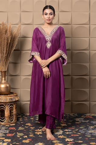 LABEL FLAMINGO BY VRINDA Purple Zardozi Embroidered Kaftan Set 