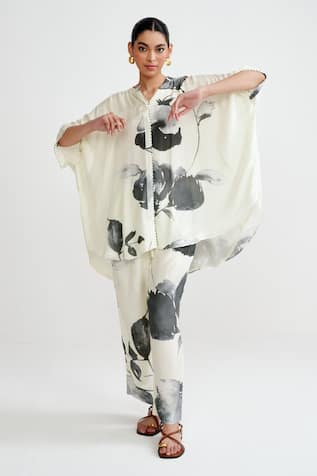 Rainas Monochrome Meadow Kaftan Set 