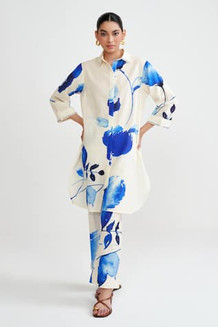 Rainas Indigo Petals Kurta With Pant 