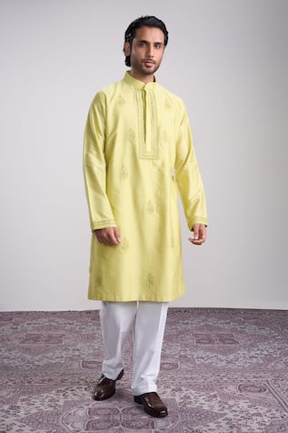 Sanjev Marwaaha Light Green Embroidered Kurta Set 