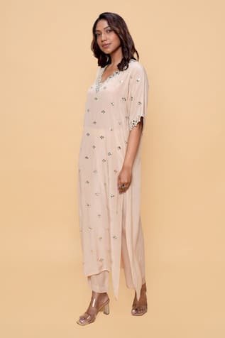 Sajeda A Lehry Hand Embroidered Beige Kurta & Pant Set 