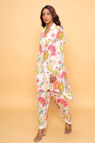 Sajeda A Lehry Floral Digital Print Kurta Pant Set 