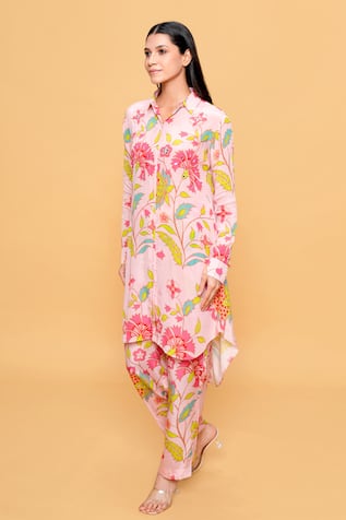 Sajeda A Lehry Hand Embroidered Floral Kurta Pant Set 