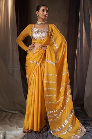Muskann Kapadiaa Gota Patti Yellow Saree Set With Jacket 