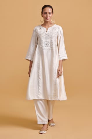 Gulabo By Abu Sandeep Embroidered Off White Kurta Pant Set 