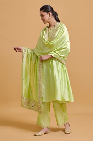 Gulabo By Abu Sandeep Embroidered Pista Green Dupatta 