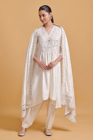 Gulabo By Abu Sandeep Designer Off White Kurta & Salwar Set 