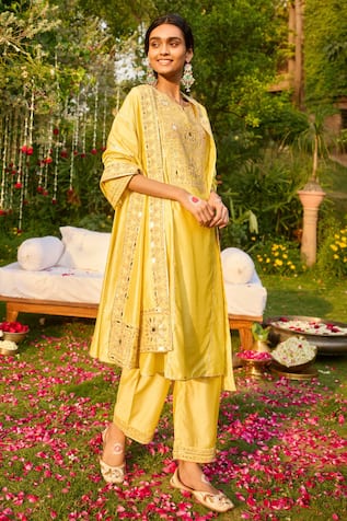 Gulabo By Abu Sandeep Yellow Modal Chanderi Kurta Set 