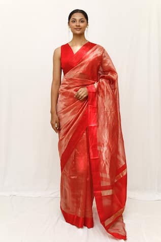 Neha & Tarun Red Woven Silk Saree With Blouse Piece 