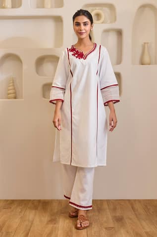 Nero India Red Rose Embroidered Khaadi Kurta Set 