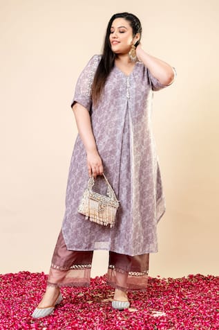 Mamicha Salmon Pink Designer Kurta Pant Set 