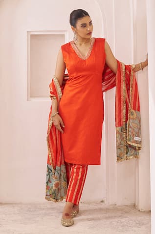 Aamra By Lavanya Orange Silk Hand Embroidered Kurta Set 