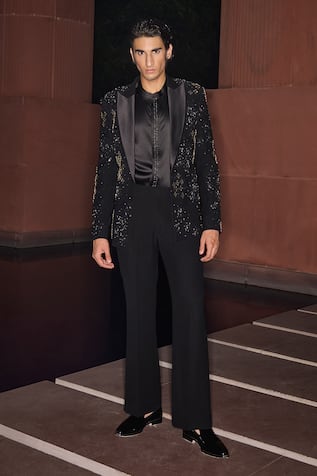 Contrast By Parth Phantom Open Blazer Set 
