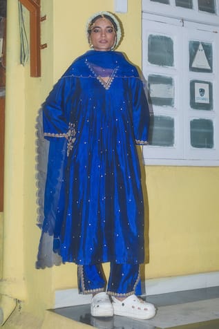 Label Earthen Electric Blue Raat ki Raani Kurta Set 