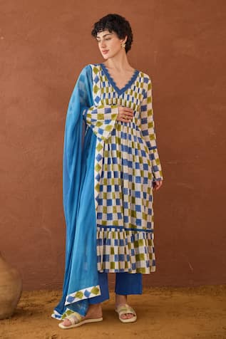 Taro Cloudburst Plaid Kurta Set 