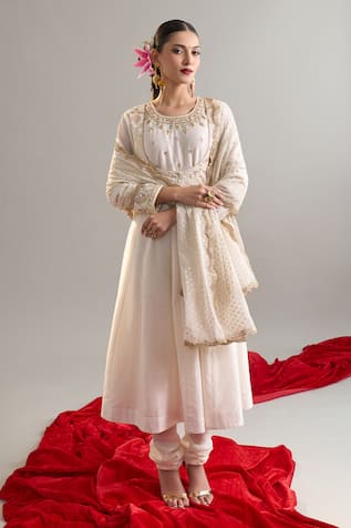 Anantaa By Roohi X AZA Embroidered Off White Anarkali Set 