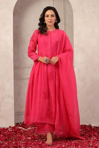Anshu Wadhwa Pink Chanderi Kurta Pant Dupatta Set 