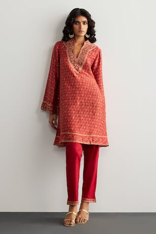 RI.Ritu Kumar Designer Red ZIBA Kurta & Pant Set 