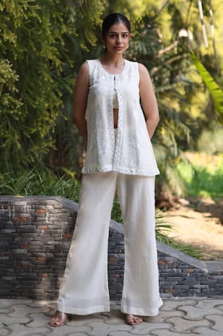 Nazar By Indu White Embroidered 3 Piece Set 