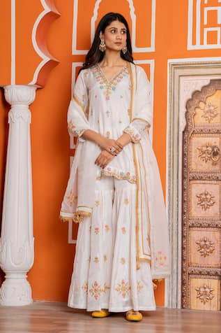 Yuvraani Jaipur Ivory Embroidered Kurta Sharara Set 