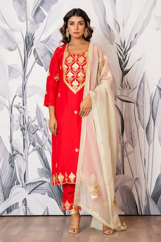 Yuvraani Jaipur Designer Red Kurta Set with Dupatta 