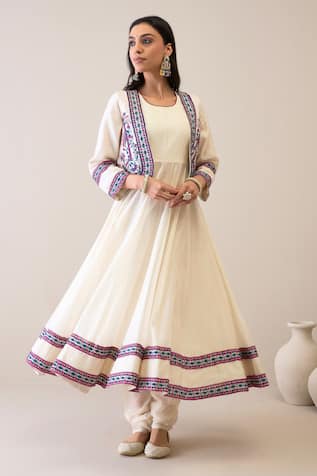 Roohbyridhimaa Maryam Floral Embroidered Jacket Anarkali Set 