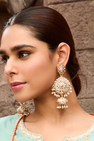 Queens Jewels Elegant White Jadau Earrings with Pearls 