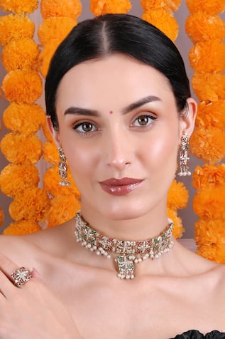 Queens Jewels Multicolor Pearl-Studded Choker Set 