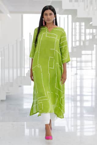 Silai Studio Terra Green Bandhej Silk Kurta Set 