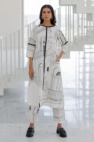 Silai Studio Designer Arches and Avenues Kurta Set 